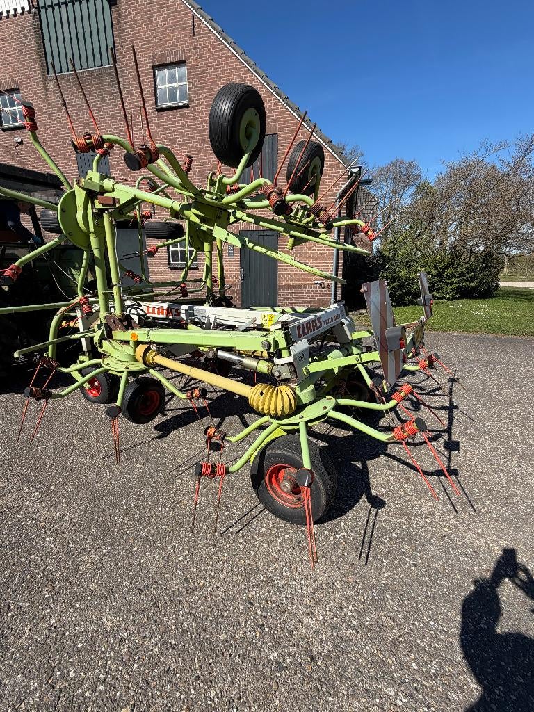 Schudder Claas Volto 1050, Ophalen, Veehouderij, Weidebouw